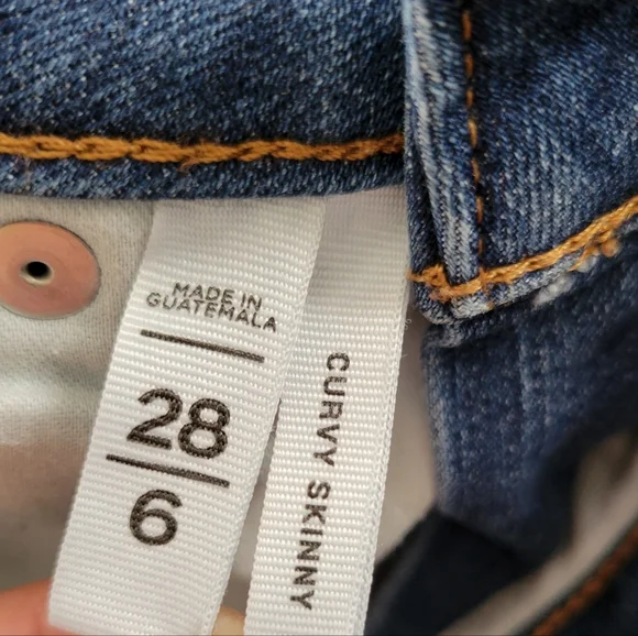 Loft Jeans - Picture 7 of 7